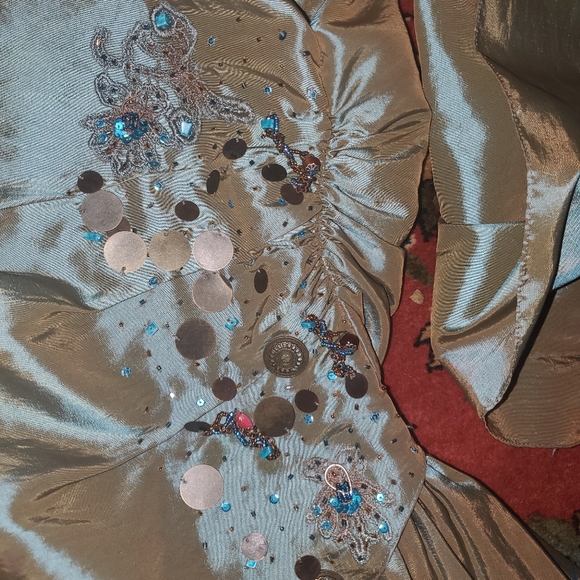 Beautiful 2 Peice Prom Dress - Picture 5 of 6